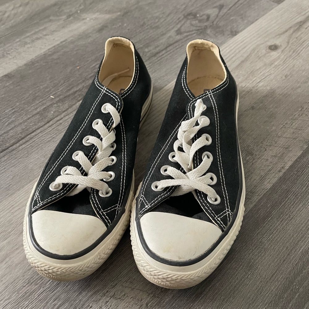 Black converses